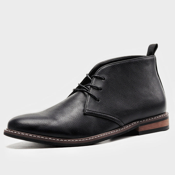Stilvolle Herren Desert Boots, vielseitig tragbar als Freizeitschuh oder Business Casual im eleganten Vintage-Look.