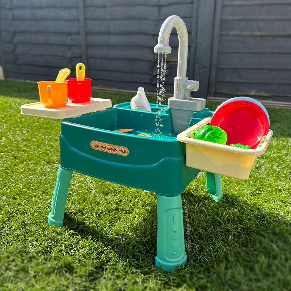 Realistischer Kinder Spültisch mit Pumpe & Zubehör, pädagogisches Wasserspielzeug für Lernspaß bei Kleinkindern.