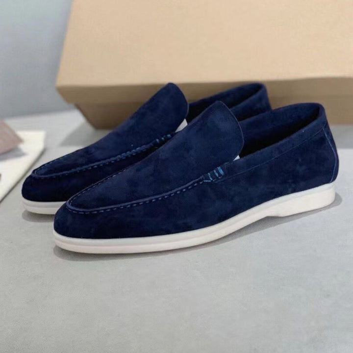 Diese komfortablen Herren Loafers vereinen Eleganz mit Leichtigkeit für einen stilvollen Look den ganzen Tag.
