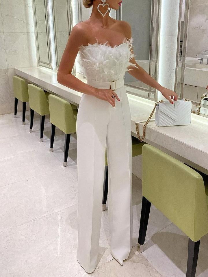 Schwarzer Damen Jumpsuit mit Rohrentop, eleganter Einteiler für Abendmode & festliche Anlässe.