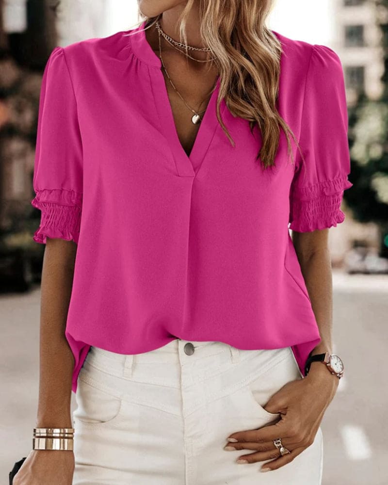 Elegante Damen Kurzarmbluse mit V-Ausschnitt, ideal für Sommer und Büro.