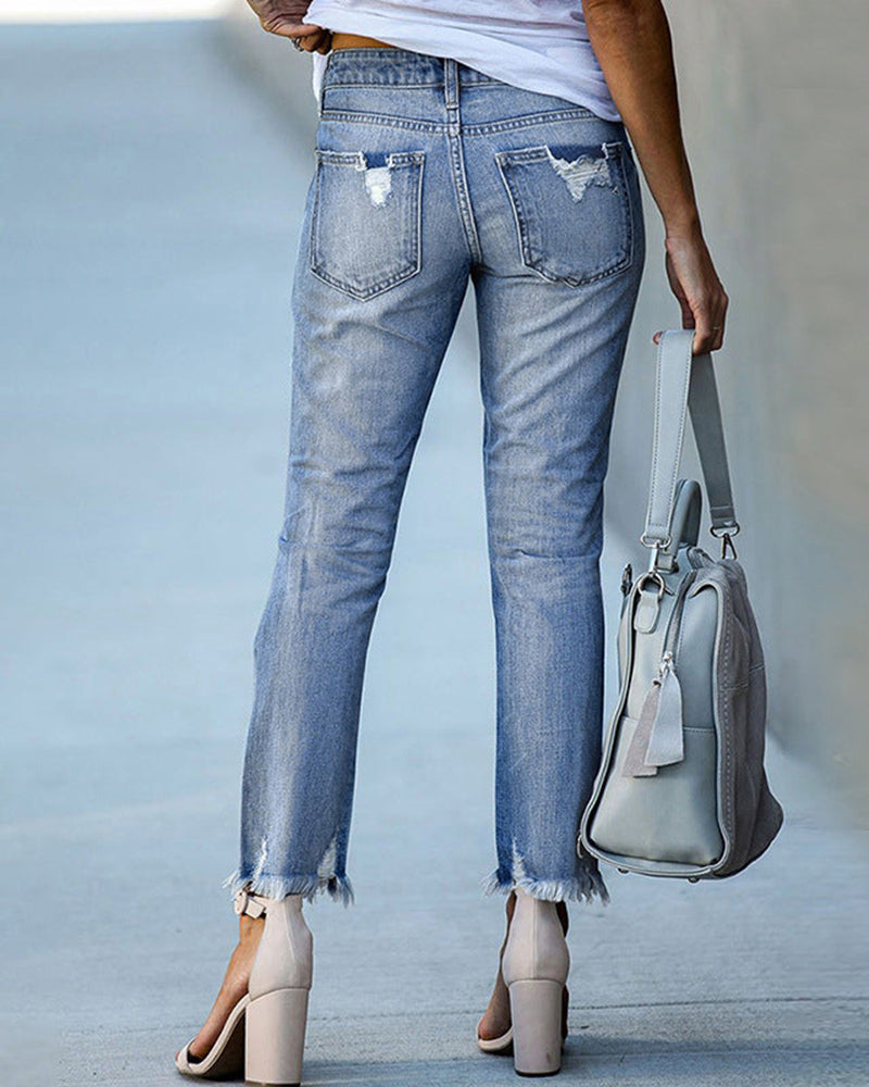 Trendige Damen Slim Fit Jeans Liora mit stylischen Rissen. Hoher Komfort dank Stretch-Denim. Ideale Freizeitjeans.