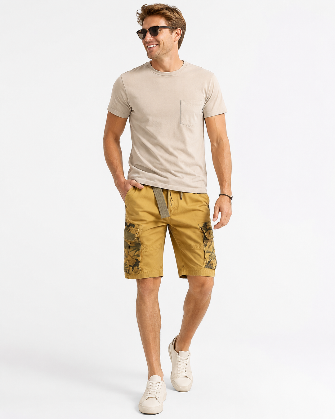 Stylische Herren Camouflage Cargo Shorts Bermuda, vielseitig, für Freizeit und Outdoor-Abenteuer.