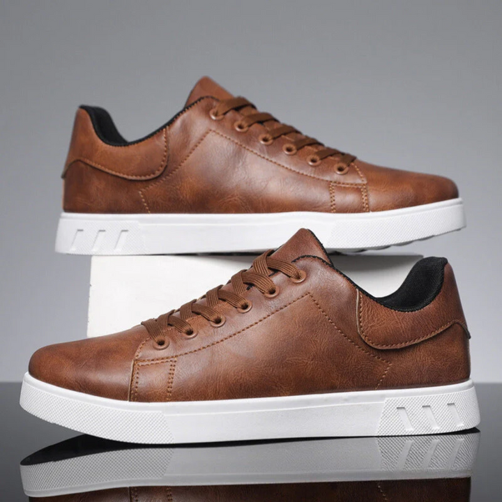 Stylische Herren Schnür-Sneaker in Braun: Perfekte Alltagsschuhe für lässige Herrenmode und Freizeitaktivitäten.