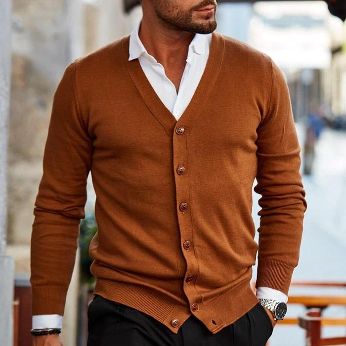 Komfortabler Herren Cardigan aus weichem Strick mit Langarm. Vielseitige Oberbekleidung für Herrenmode. Zeitlos & elegant.