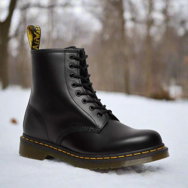 Schwarze klassische Damen Schnürstiefel, bequem und alltagstauglich für jeden Stil.