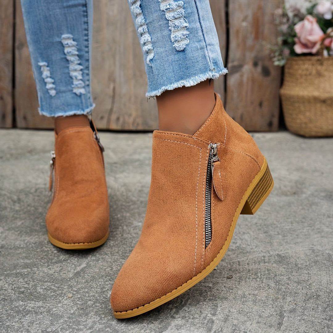 Stilvolle Damen Boots mit orthopädischem Fußbett, perfekt für den Herbst und Winter.