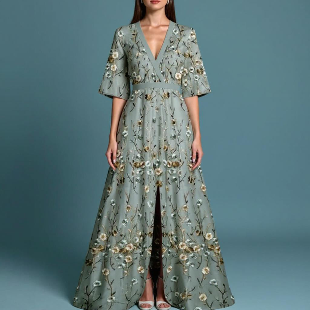 Chices leichtes Damen Sommerkleid mit floralem Muster, Kurzarm und bequemem Schnitt für warme Tage.