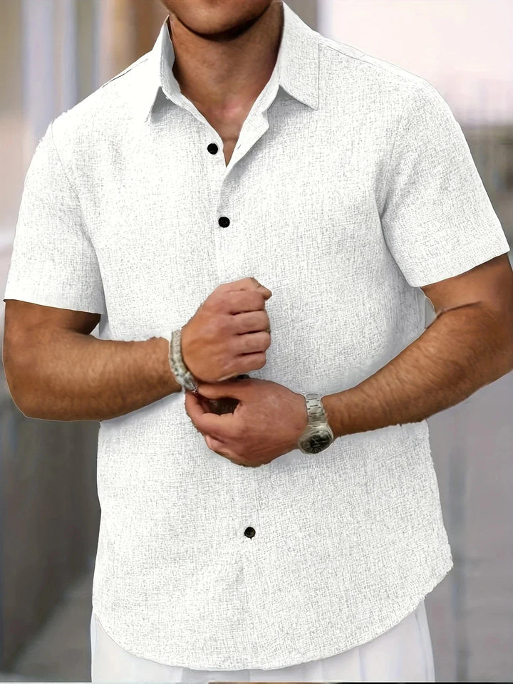 Leichtes & atmungsaktives Herren Kurzarmhemd, perfekt für den Strandurlaub.