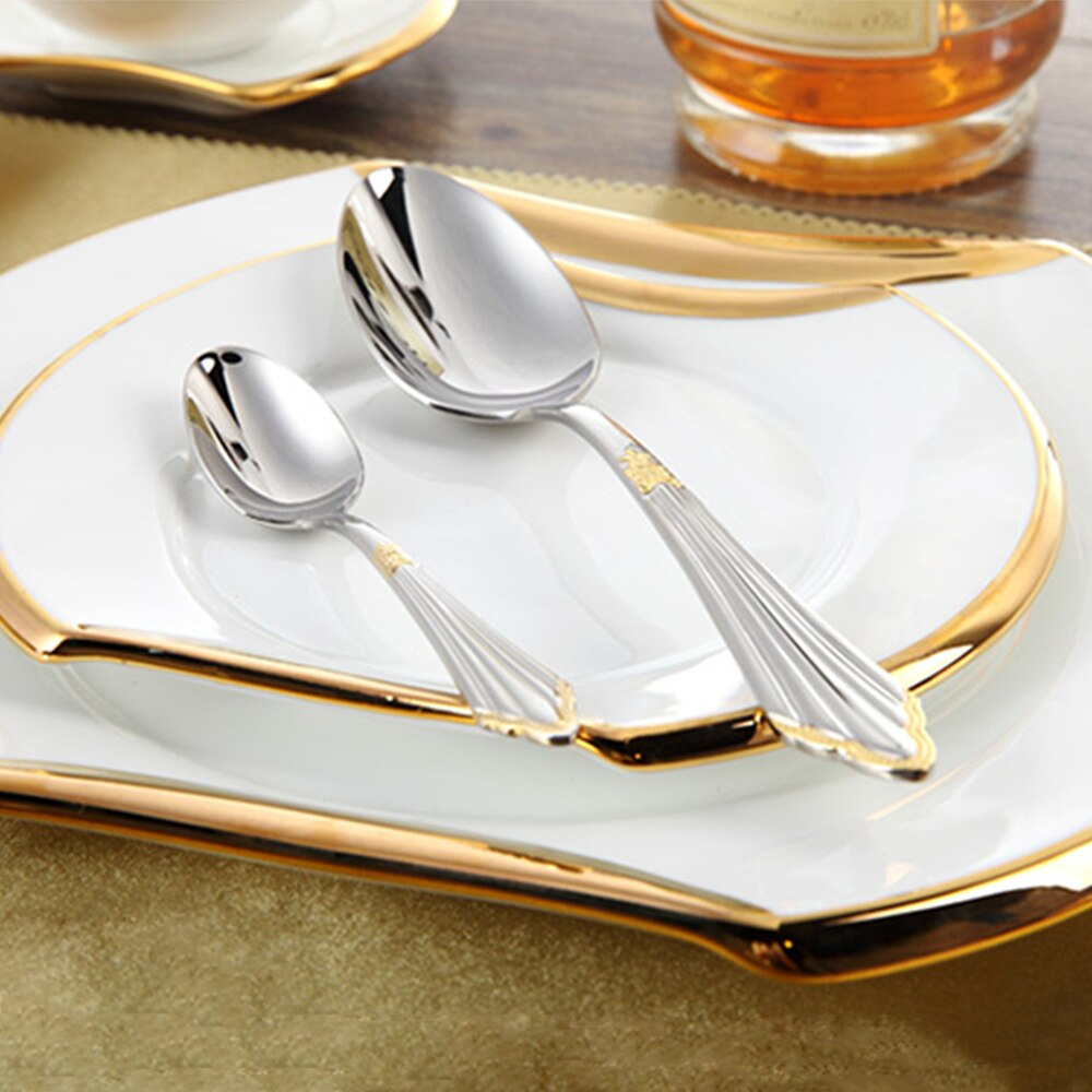 Edles 48-tlg. goldenes Edelstahl-Besteckset als Geschenk, perfekt für eine luxuriöse Tischkultur.