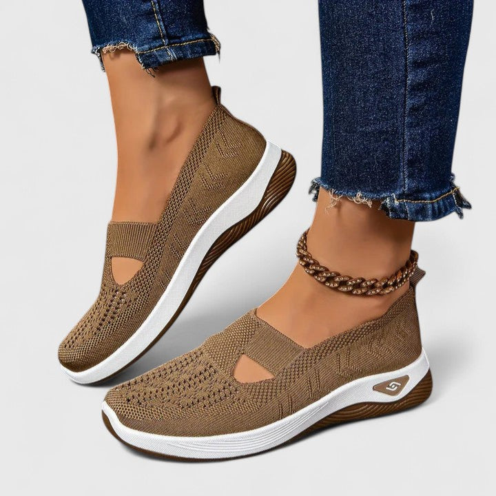 Draufsicht auf die bequemen Damen Slip-On Mesh-Freizeitschuhe, ideal als Alltagsschuh & Leichtgewicht.