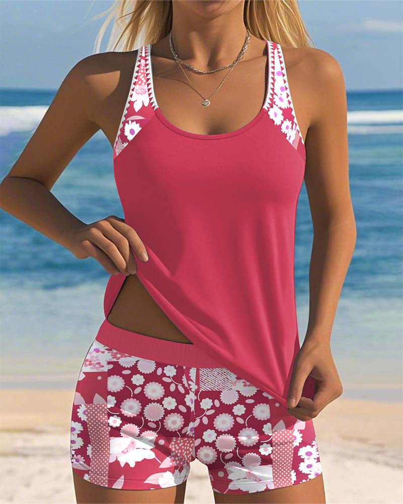 Bequemer Damen Zweiteiler mit floralem Design. Ideal für Strand, Pool & entspannte Sommertage.