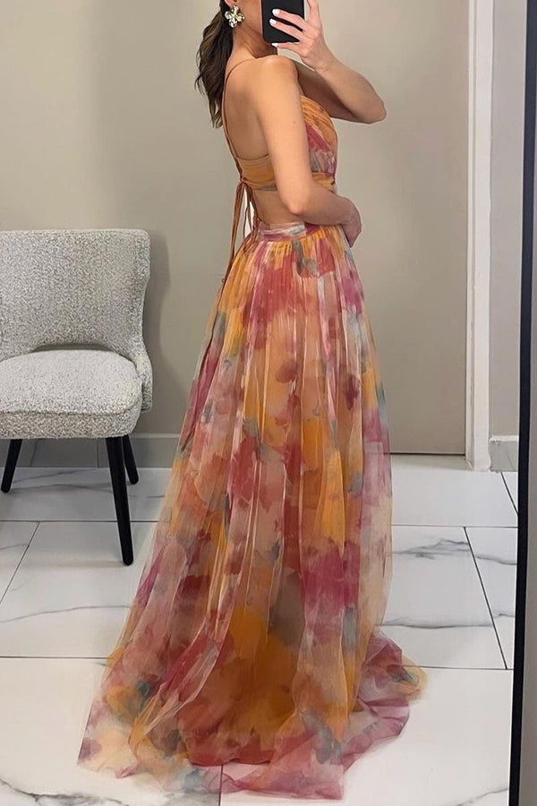 Grünes, bequemes Damen Sommerkleid mit Falten, knöchellang, für festliche und freie Tage.