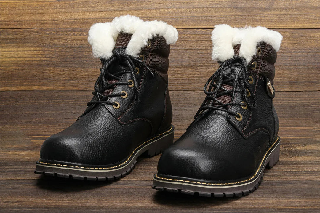 Warme und bequeme Herren Outdoor-Stiefel, perfekt für die kalte Jahreszeit.