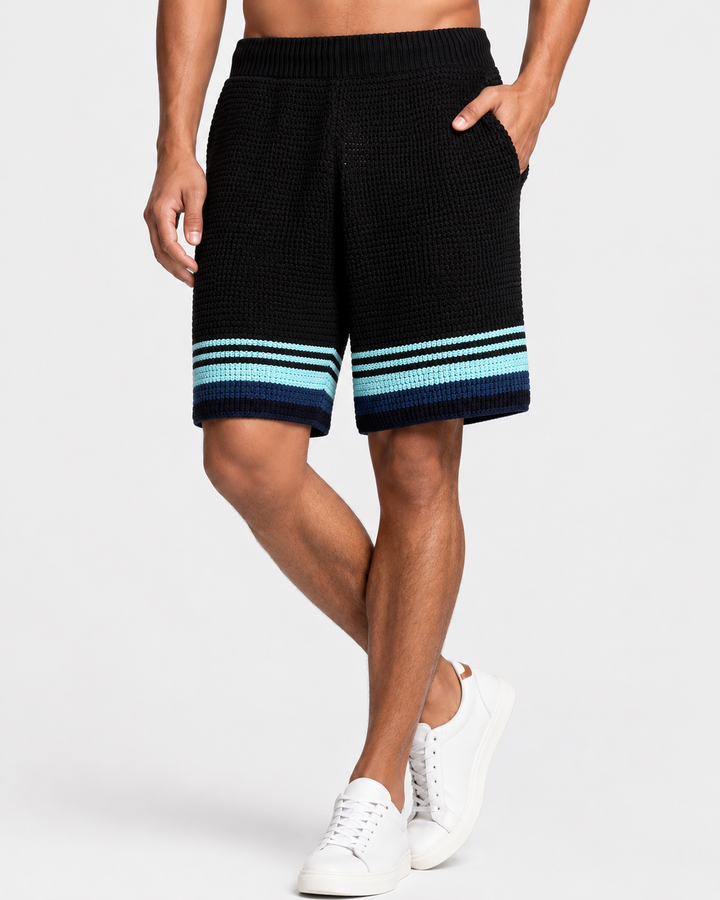 Leichte Herren Patch-Shorts für heiße Sommertage. Atmungsaktiver Stoff und bequeme, lockere Passform für Herren.