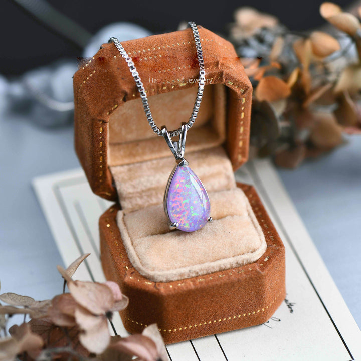 Opal-Tropfen-Halskette für Frauen, Roségold, minimalistisch, vielseitig kombinierbar.