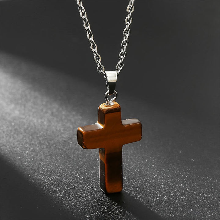 Exquisite Damen Edelstein Kreuz Halskette. Stilvoller Schmuck für einen Hauch von Spiritualität.