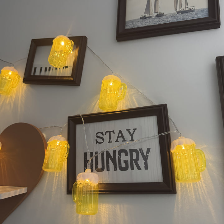 Stimmungslicht: 2er Set LED Lichterketten in Bierkrugform. Ideale Dekoration für gemütliche Abende & Partys.