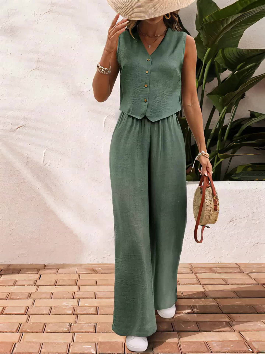 Moderner Damen Zweiteiler Sommer Set: Weste mit Knopfleiste & weite, bequeme Hose. Zeitlos elegant.