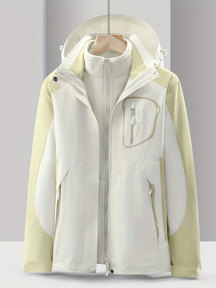 Vielseitige Damen Winterjacke, 3-in-1 Outdoor Jacke. Hält warm, ist wasserdicht und winddicht für nasskaltes Wetter.