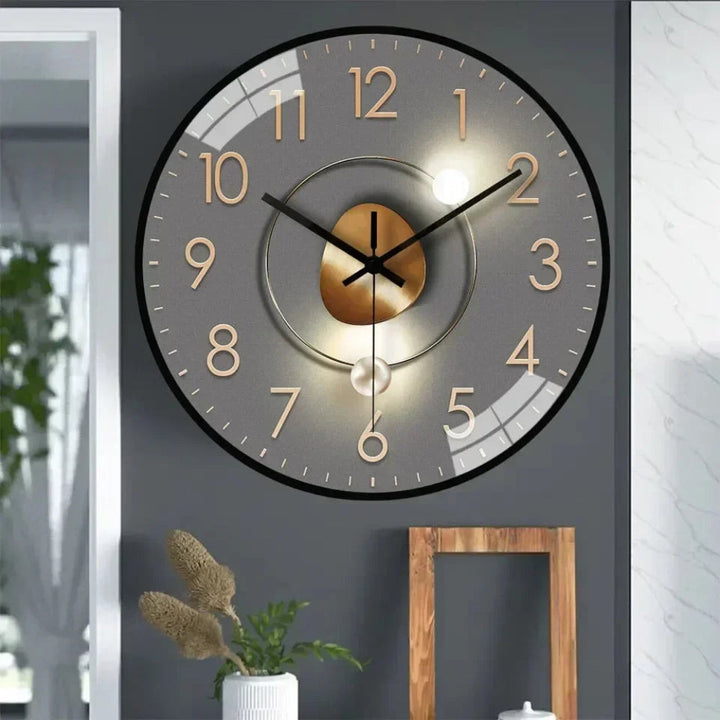Batteriebetriebene digitale Wanduhr mit stillem Uhrwerk und großer Anzeige für flexible Platzierung.