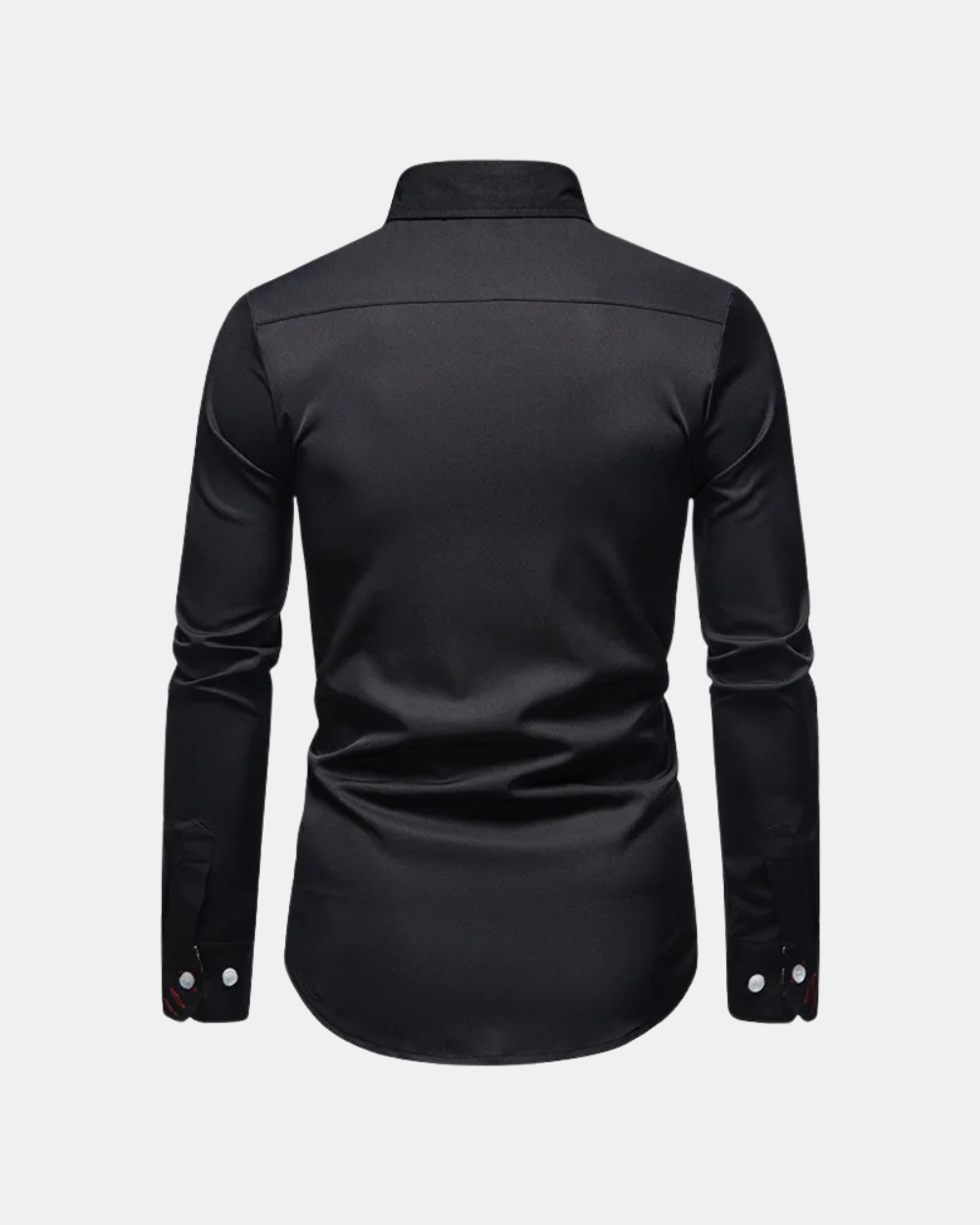 Nahaufnahme des eleganten Herren Feinschnitt Hemdes. Kragen & Knopfleiste im modernen Slim Fit Stil.
