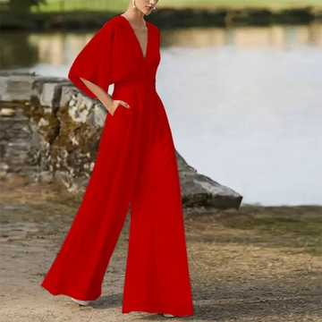 Bequemer Damen Jumpsuit, ärmellos, mit weitem Bein. Ideal für Freizeit oder stilvolle Auftritte.