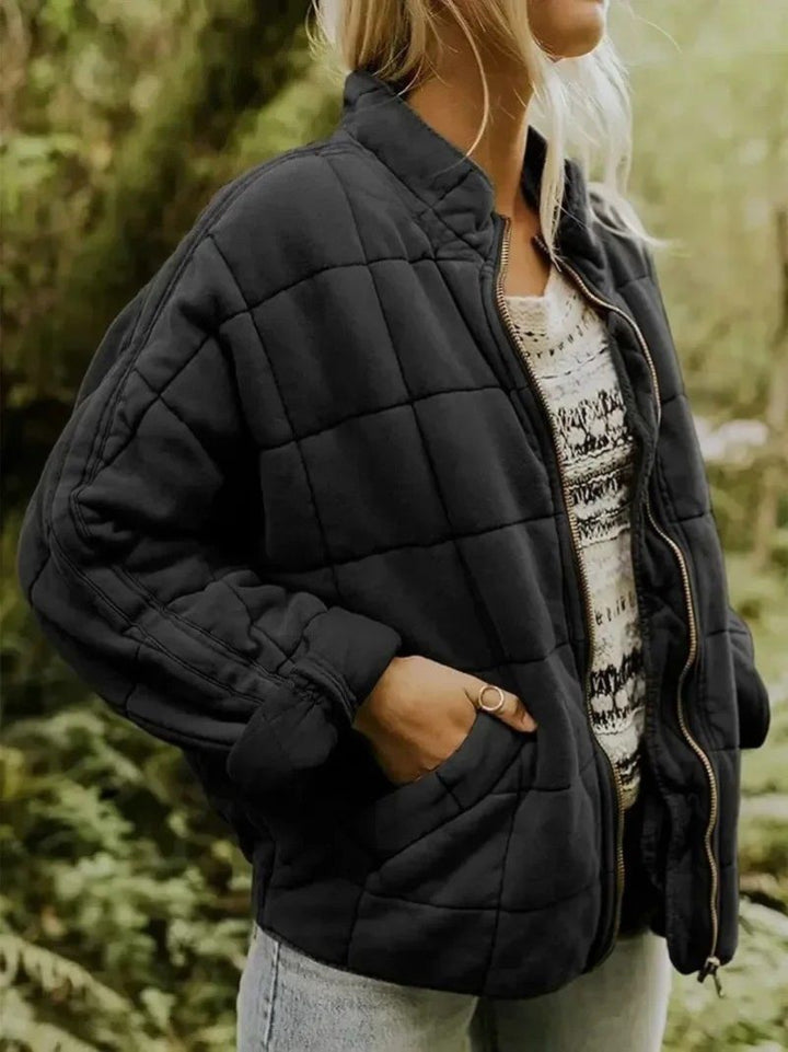 Elegante Damen Oversize Jacke mit lockerem Schnitt, ideal als vielseitige Freizeitjacke. Bietet stilvollen Komfort.