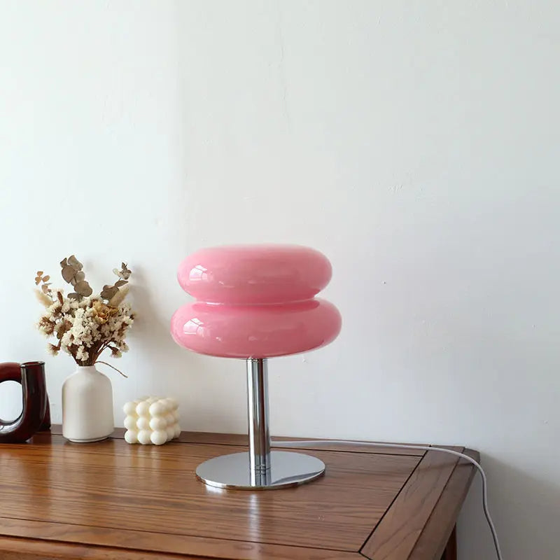 Elegante Retro Bauhaus Schreibtischlampe, dimmbar. Stilvolle LED Beleuchtung für Arbeitszimmer & Bürodeko.