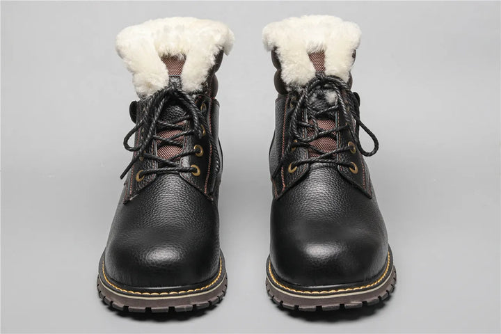 Herren Winterstiefel, isoliert, mit rutschfester Sohle für maximale Sicherheit.