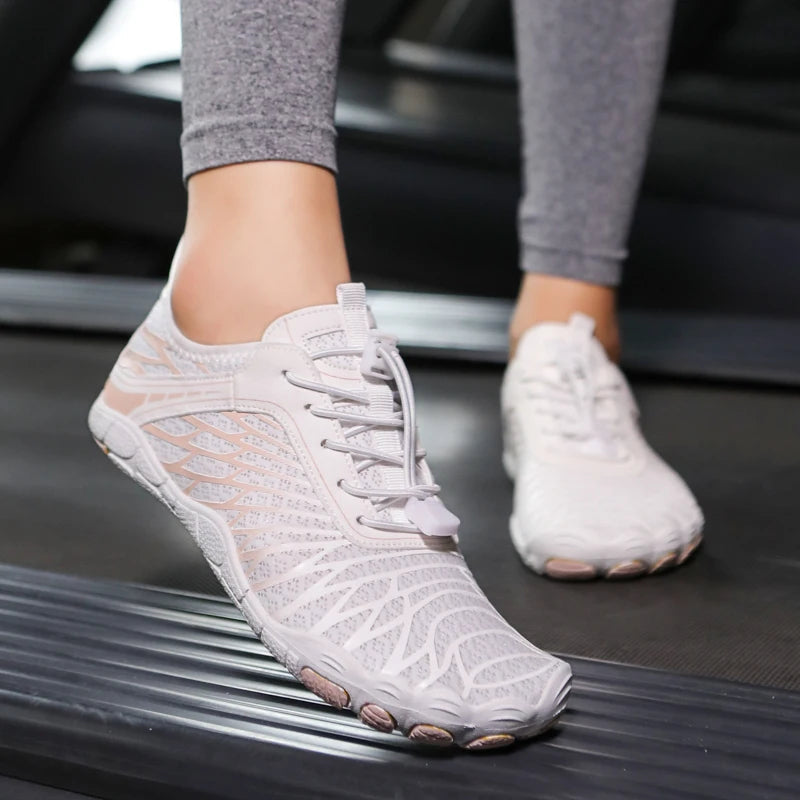 Moderne VitalStride Barfußschuhe für Damen & Herren, ideal für tägliche Aktivitäten & Komfort.