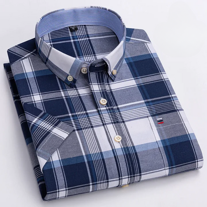 Elegantes Herren-Bürohemd, langarm, mit klassischem Muster & Knopfleiste. Ideal für stilvolle Outfits.