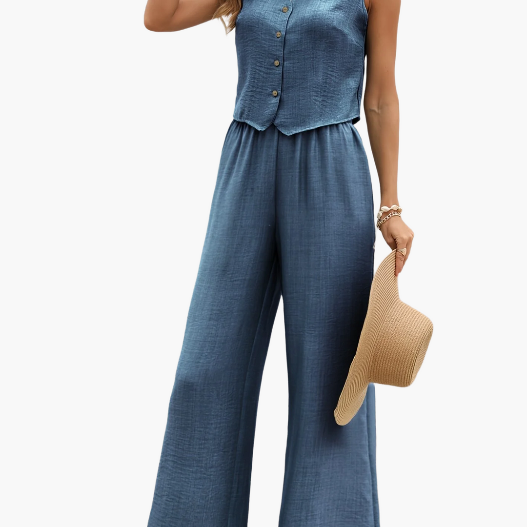Damen Zweiteiler: Weste mit dekorativer Knopfleiste und weite, fließende Hose. Komfortabel für den Sommer.