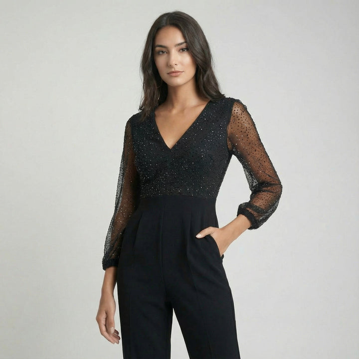 Vielseitiger Damen Jumpsuit, langärmlig & bequem, perfekt als Overall für Freizeit oder festliche Events.
