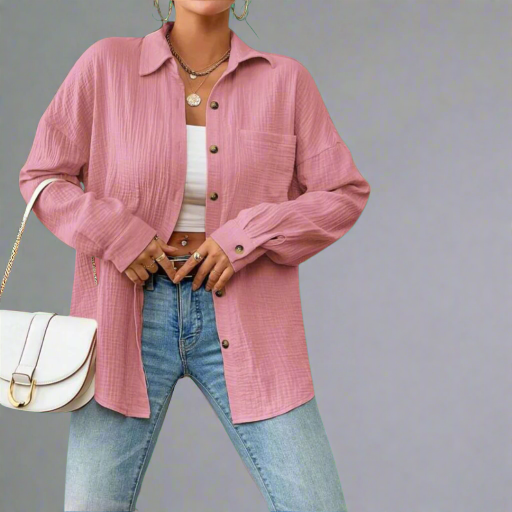 Modische Damen-Freizeitbluse im Oversize-Stil. Perfekt für sommerliche Tage und Komfort. Pflegeleicht.