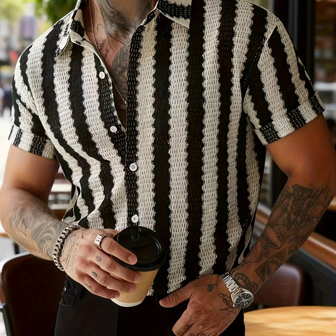 Lässiges Herren Sommerhemd mit Streifen, Kurzarm, modernes Design, perfekt als Freizeithemd & Männer Mode.