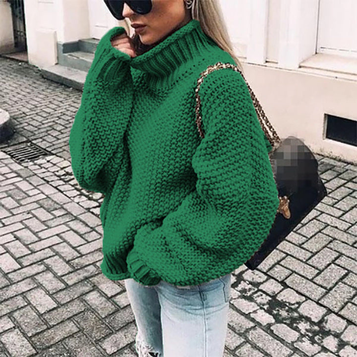 Sehr warmer Damen Winterpullover mit hohem Rollkragen, gestrickt, für stilvolle Wintertage.