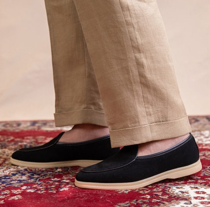 Komfortable Herren Slipper Loafer, elegant und weich, ideal für lange Tage.