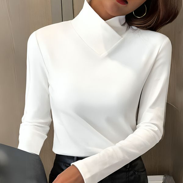 Figurbetontes, weiches Damen Rollkragenoberteil für den Alltag. Eleganter Langarm-Pullover für Wintermode.