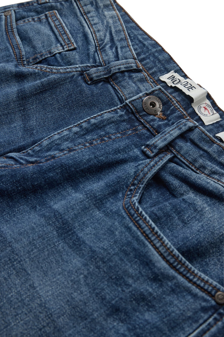 Bequeme schwarze Herren Jeans, gerades Bein, ideal für legere Casual-Outfits.
