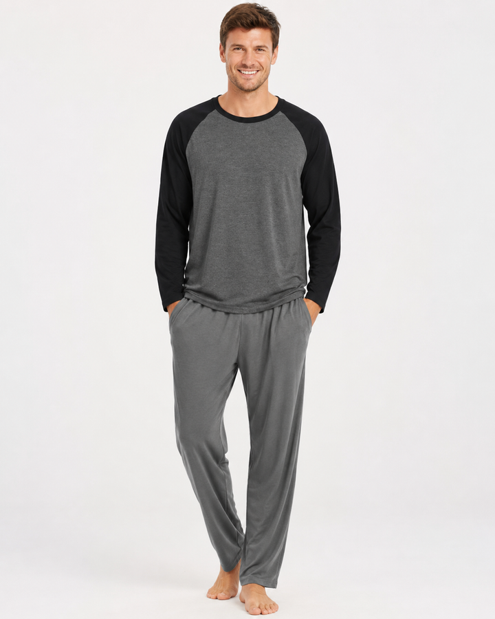Vielseitiges Herren Modal Pyjama Set, atmungsaktiv und weich. Perfekter Zweiteiler für Schlaf und gemütliche Stunden zu Hause.