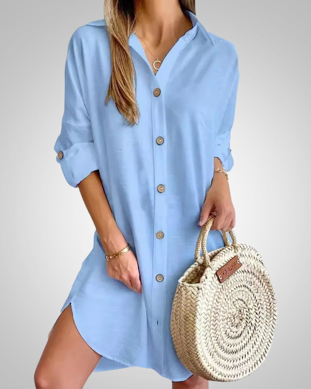 Kurzes Freizeit Hemdkleid für Damen. Bequemes Minikleid mit Knöpfen, lässig-elegant für die Sommermode.