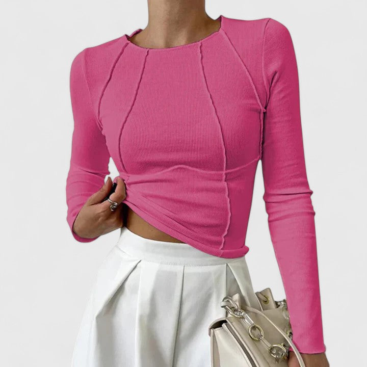 Schickes, eng anliegendes Damen Langarmshirt, perfekt kombinierbar für lässig-elegante Outfits.