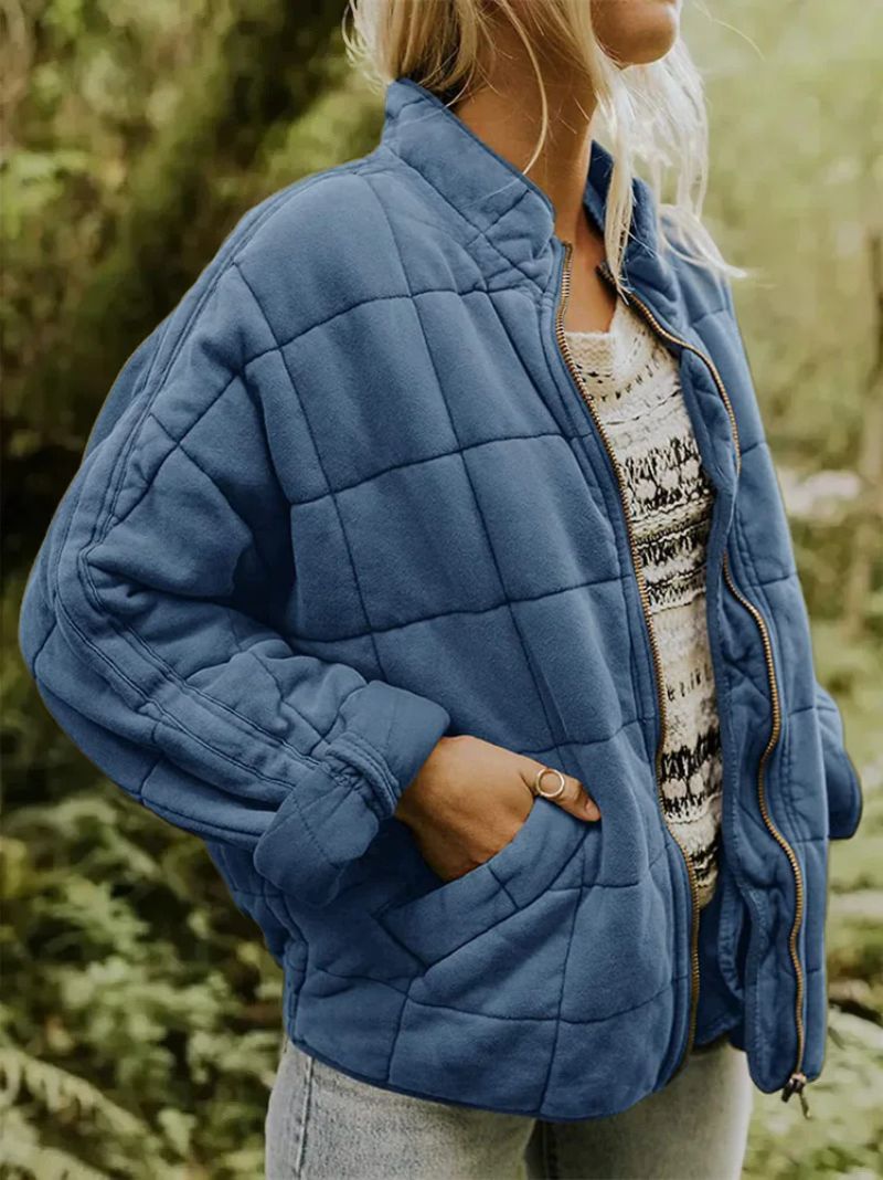 Vielseitige Damen Übergangsjacke, locker geschnitten für Komfort. Ideale Frühlings- und Herbstjacke im Oversize-Look.