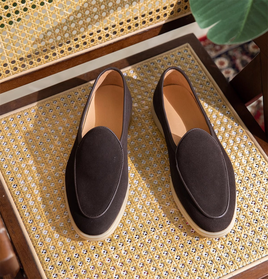 Bequeme Herren Slipper Loafer für Freizeit, elegant und vielseitig kombinierbar.