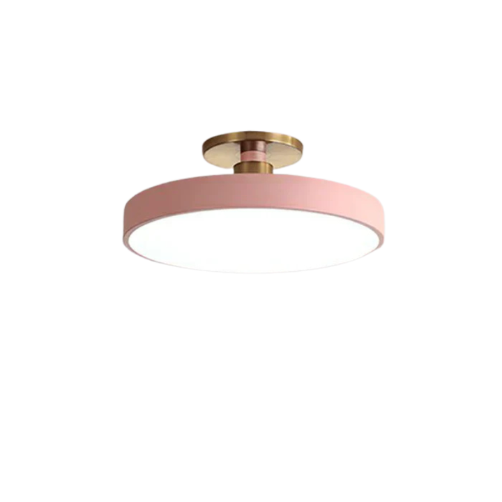 Minimalistische Deckenlampe im skandinavischen Design, moderne Beleuchtung für ein helles, freundliches Zuhause.