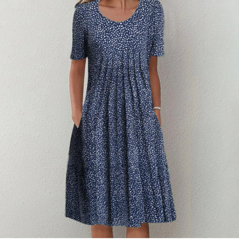Elegantes Damen Sommerkleid Luna in Hellblau, perfekt für festliche Anlässe oder als bequemes Freizeitkleid.