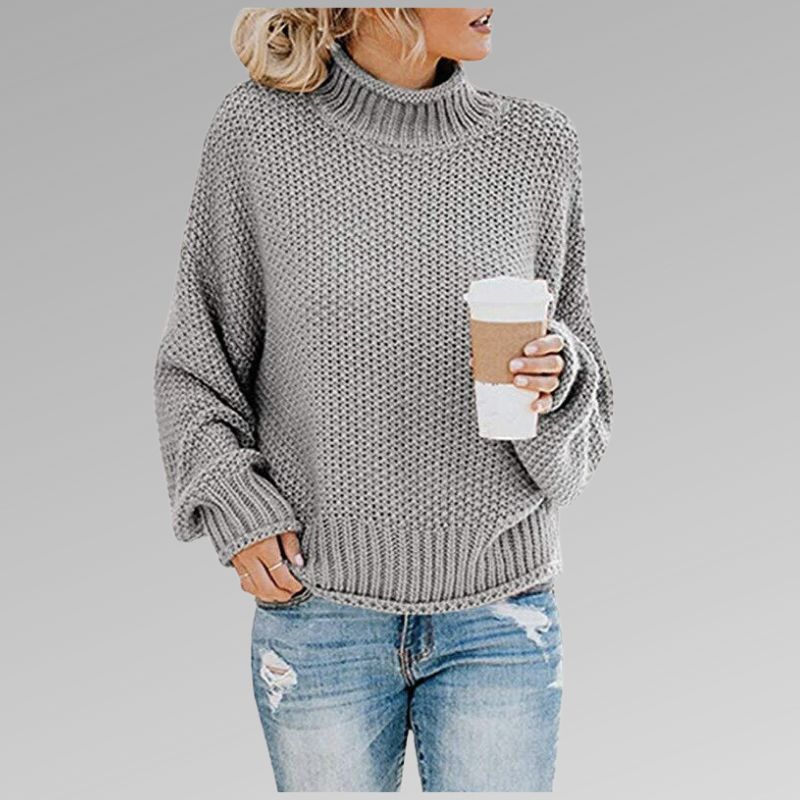 Moderner Damen Strickpullover. Oversize Look in sanftem Grau, perfekt als warmer Basic Pullover für Frauen.