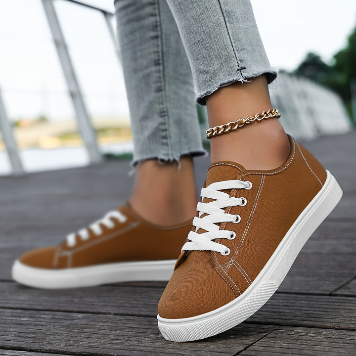 Komfortable Sohle der vielseitigen Damen Schnür-Sneaker, ideal für lange Tage.