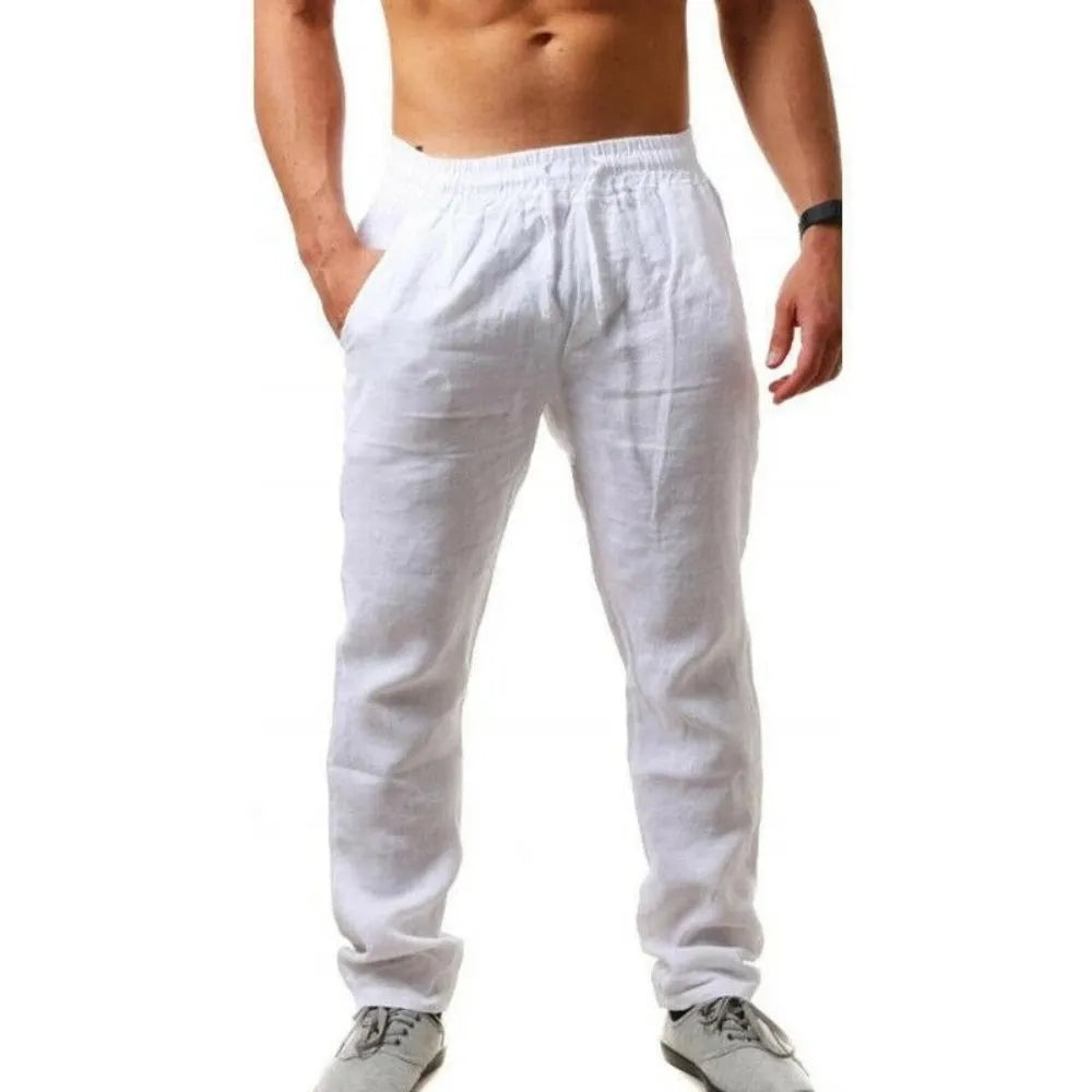Lässige Herbstmode: Atmungsaktive Herren Freizeithose für Komfort und Stil in kühleren Monaten.